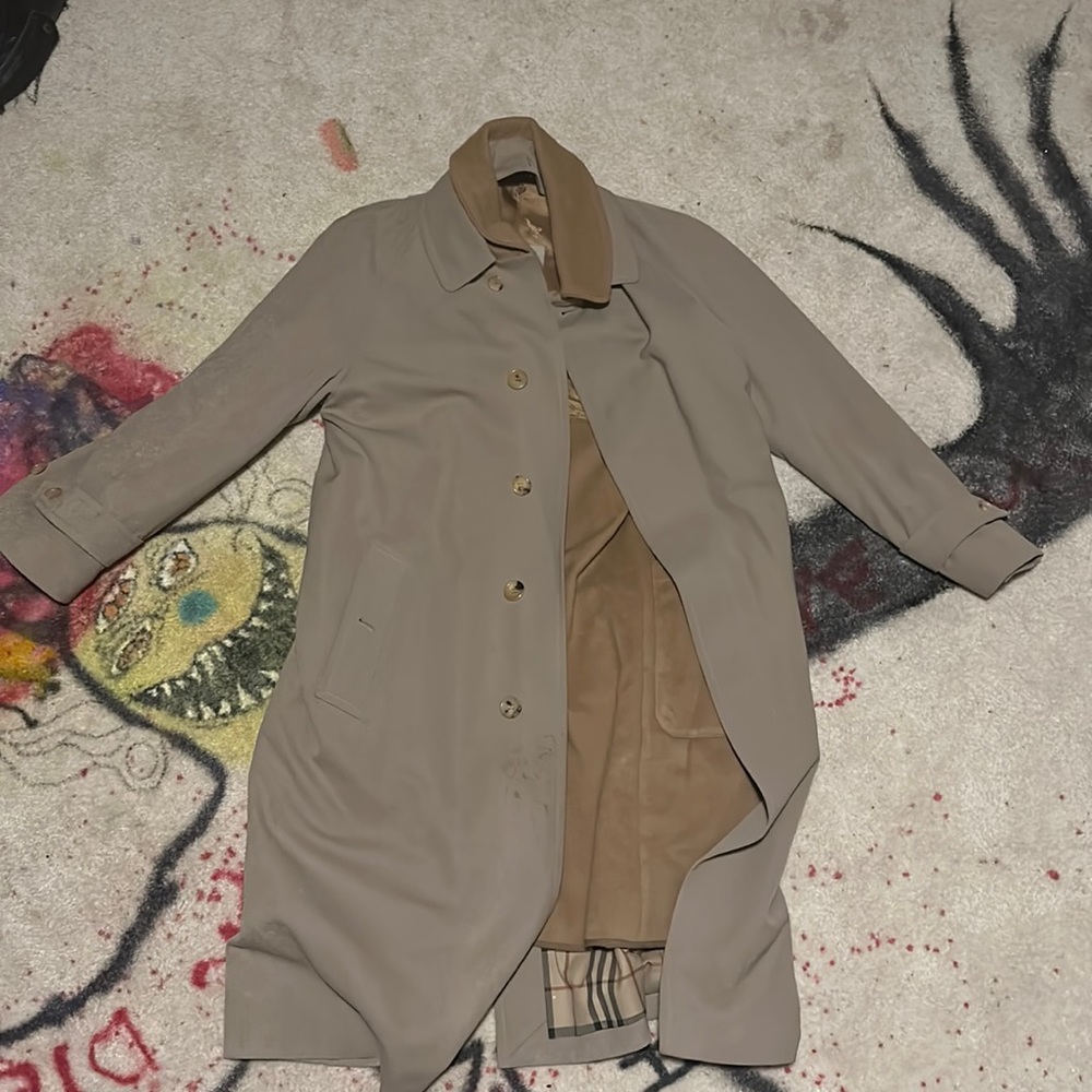 Men’s Burberry trench coat with removable cashmere lining size s/m